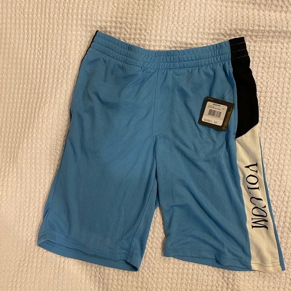 Boys Size M Volcom Shorts - Picture 2 of 2